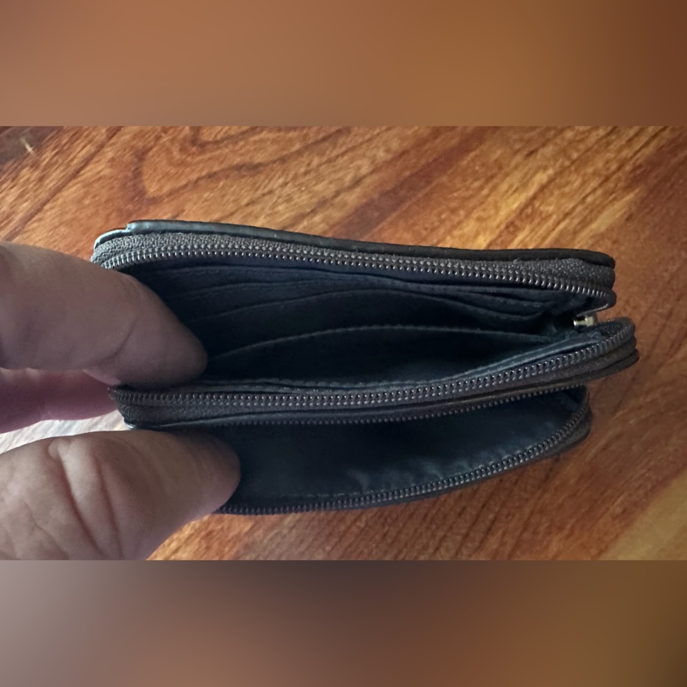 Coach Credit Card Wallet - Picture 4 of 4